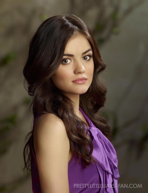 Aria Montgomery Hair Season 3