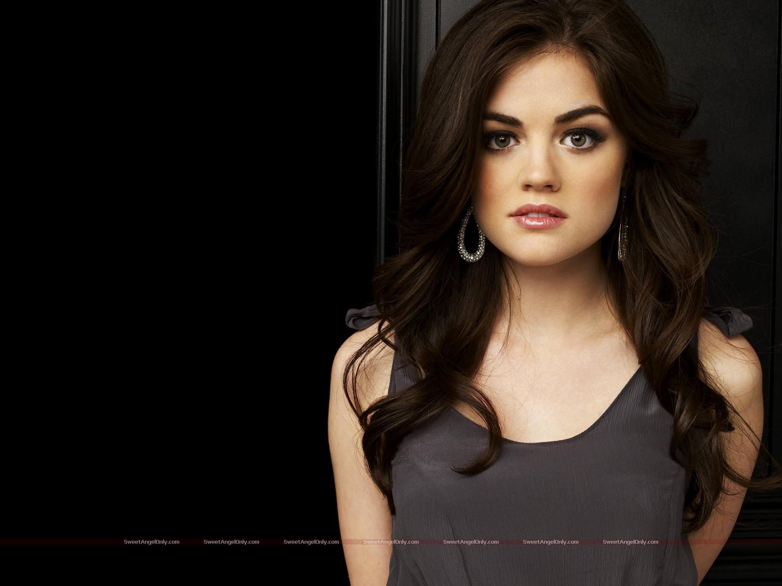 Aria Pretty Little Liars Actress