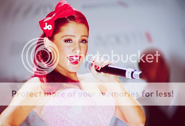 Ariana Grande Tumblr 2012