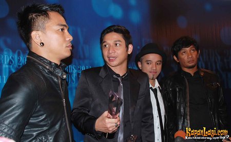 Gigi Band Akhirnya Mp3