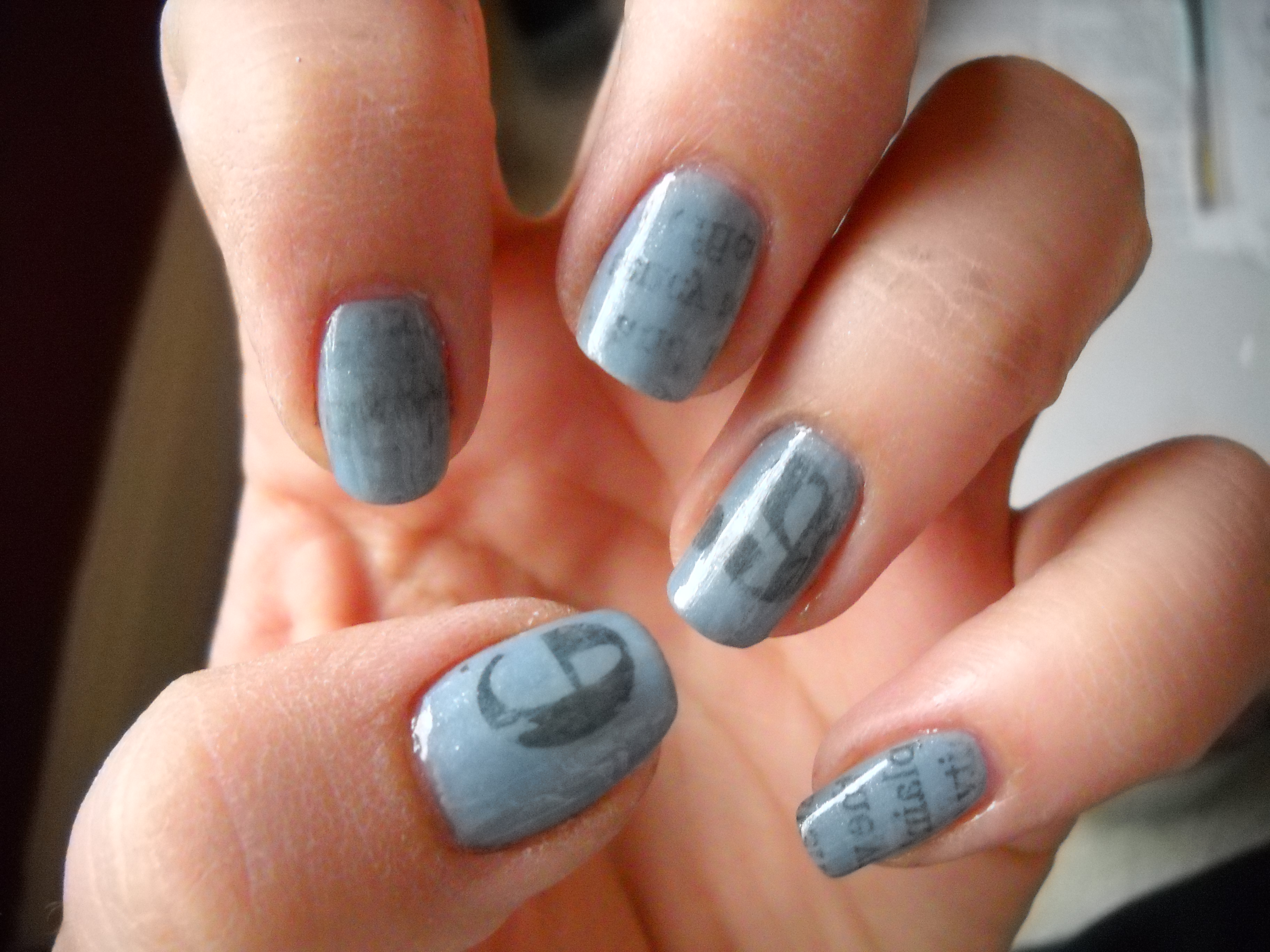 How To Do Newspaper Nails