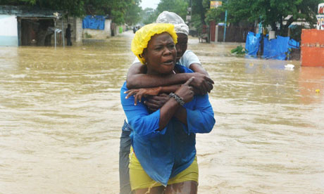 Women Giving Birth In Water Naturally